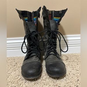 Steve Madden size 8 combat boots